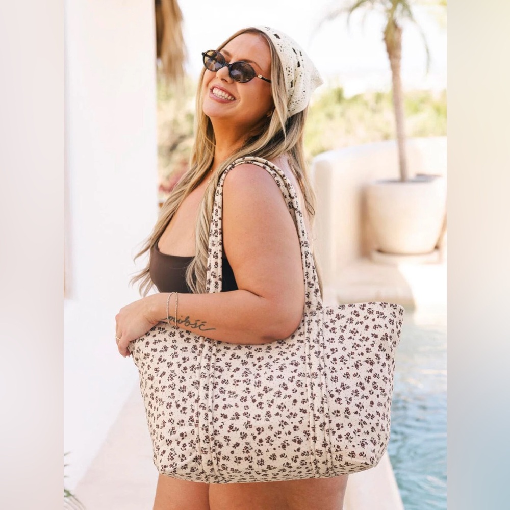 ISO - Poppy and Peonies Daydreamer Tote Brown Floral